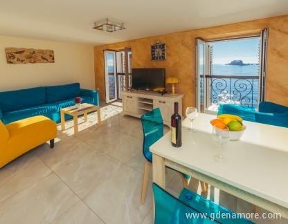 Apartman Galija Brown LUX Petrovac, , Частный сектор жилья Петровац, Черногория - 1 SLIKA bLUE